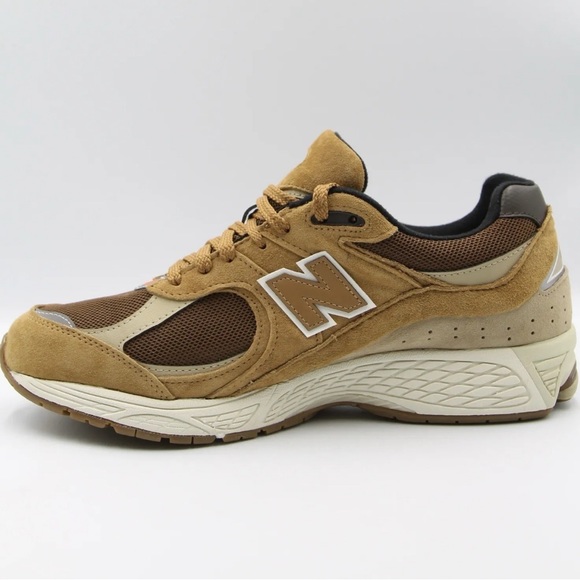 New Balance 2002R Gore-Tex Sneakers Waterproof  Brown M2002RXG Mens NEW - Picture 6 of 8